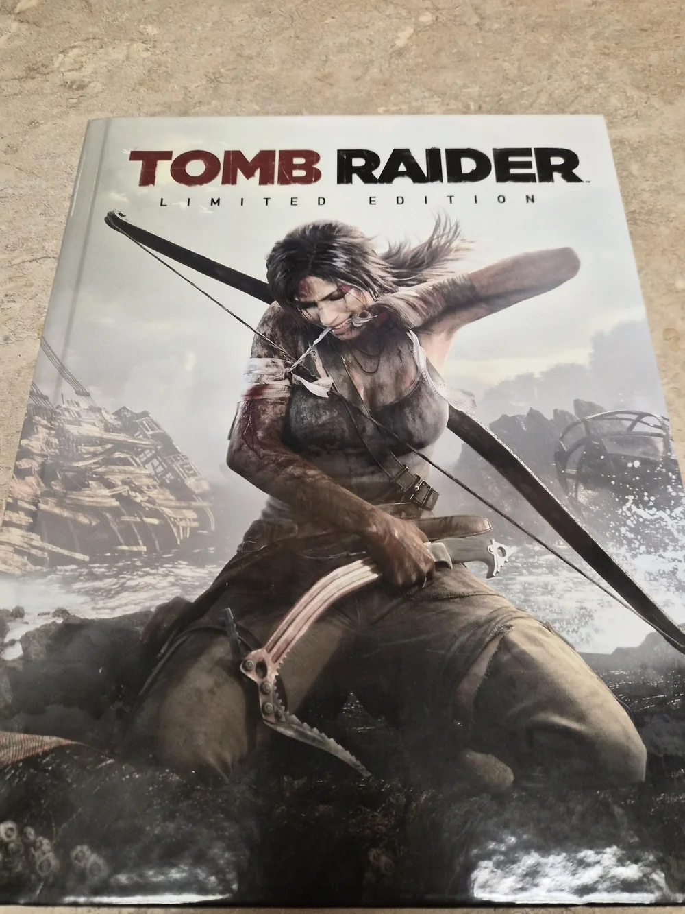 Tomb Raider 2013 Limited Edition Hardcover Artbook